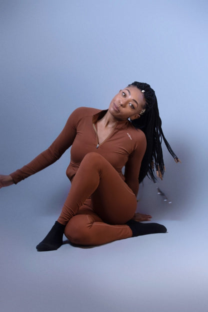 White long sleeve zip