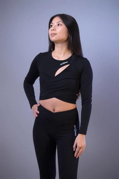 Black v-shaped legging